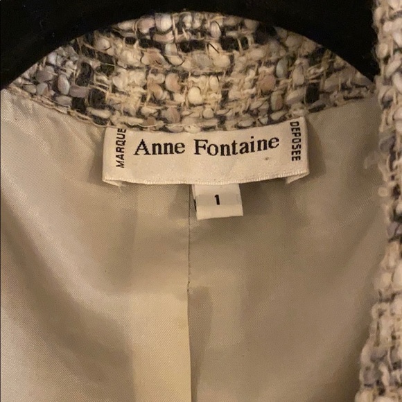 Blazer - Picture 2 of 5